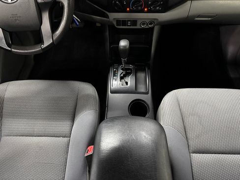 Used 2015 Toyota Tacoma 4x4 Access Cab V6 image 28