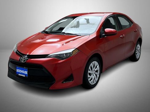 Used 2019 Toyota Corolla LE FWD image 1