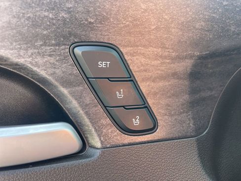 Used 2019 Hyundai Santa Fe Limited w/ Cargo Package image 33