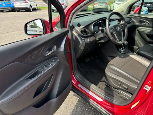 Certified 2019 Buick Encore Preferred w/ Safety Package FWD image 8