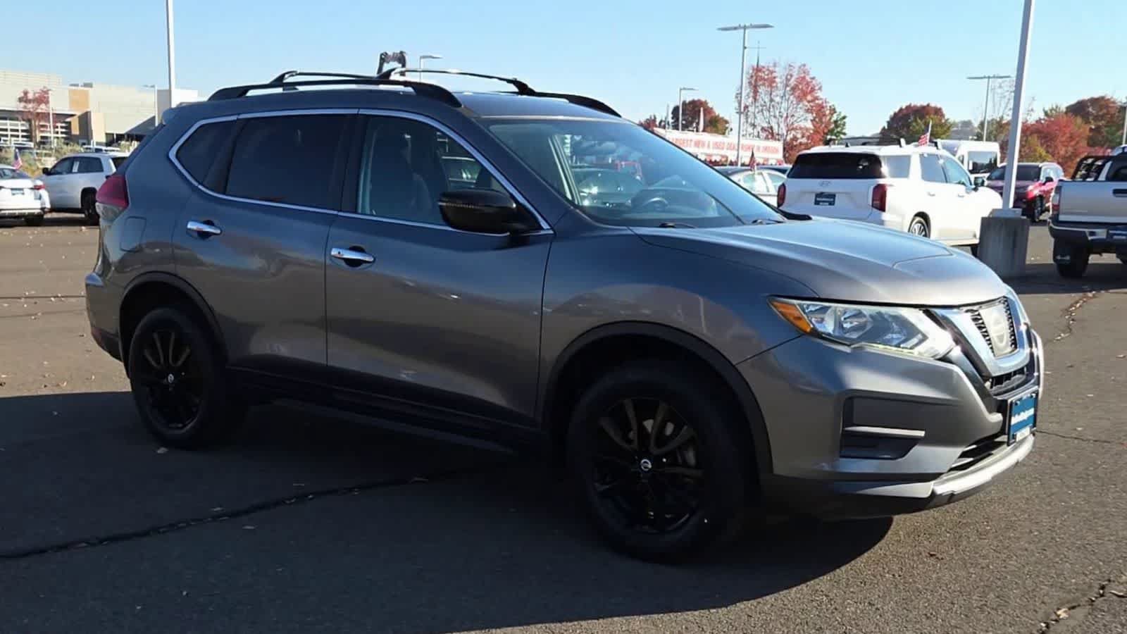 Used 2017 Nissan Rogue SV w/ Midnight Edition AWD/4WD image 2