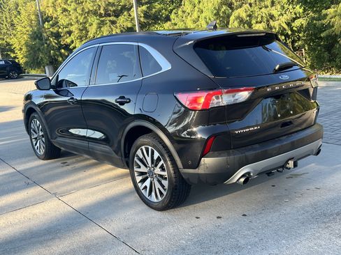 Used 2020 Ford Escape Titanium w/ Titanium Premium Package 2.0 AWD/4WD image 7
