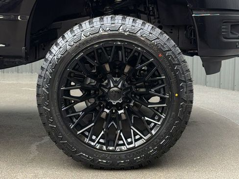 Used 2025 Ford F150 Lariat AWD/4WD image 9