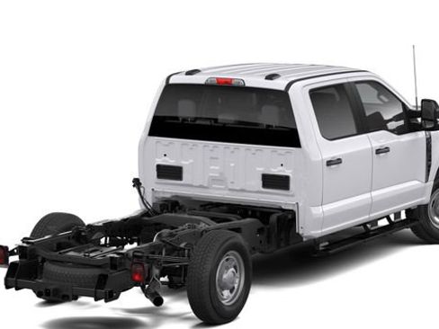 New 2026 Ford F250 XL AWD/4WD image 3