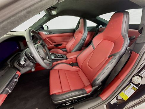 Used 2026 Porsche 911 Carrera GTS image 5