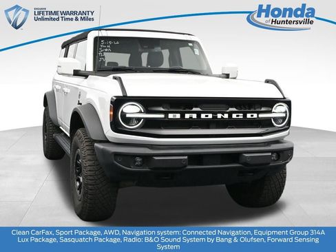 Used 2021 Ford Bronco Outer Banks w/ Sasquatch Package AWD/4WD image 1