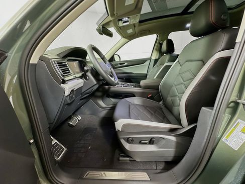 New 2026 Volkswagen Atlas Peak Edition AWD/4WD image 10
