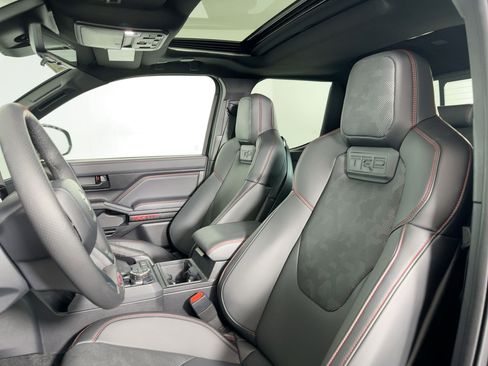 Used 2024 Toyota Tacoma TRD Pro image 14
