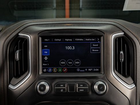 Used 2022 GMC Sierra 2500 AT4 w/ AT4 Preferred Package image 25