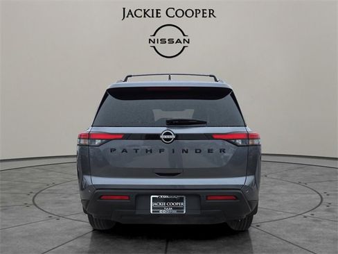 New 2025 Nissan Pathfinder SV w/ Black Appearance Package image 4