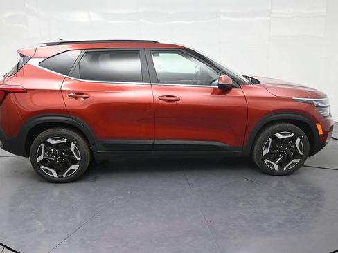 New 2026 Kia Seltos SX w/ SX Sunroof Package AWD/4WD image 11