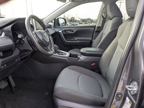 Used 2025 Toyota RAV4 XLE image 25