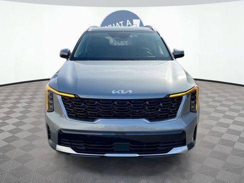 Certified 2025 Kia Sorento EX w/ EX Panoramic Sunroof Package image 2