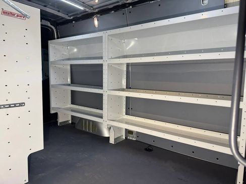 Used 2021 Mercedes-Benz Sprinter 2500 image 23