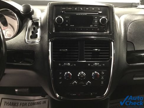 Used 2015 Dodge Grand Caravan SE FWD image 47