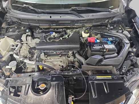 Used 2017 Nissan Rogue SV AWD/4WD image 32