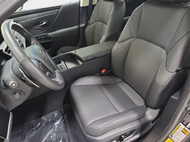 Used 2025 Lexus ES 350 w/ Premium Package FWD image 13