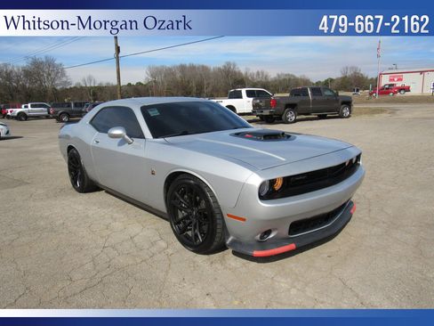 Used 2019 Dodge Challenger R/T Scat Pack w/ Shaker Package image 18