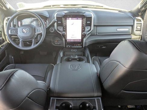 New 2026 RAM 2500 Laramie AWD/4WD image 14