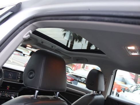 Used 2019 Volkswagen Jetta SE image 22