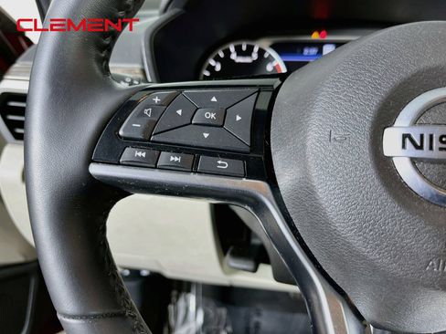 Used 2020 Nissan Altima 2.0 Platinum FWD image 14