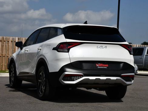 Used 2023 Kia Sportage LX AWD/4WD image 5