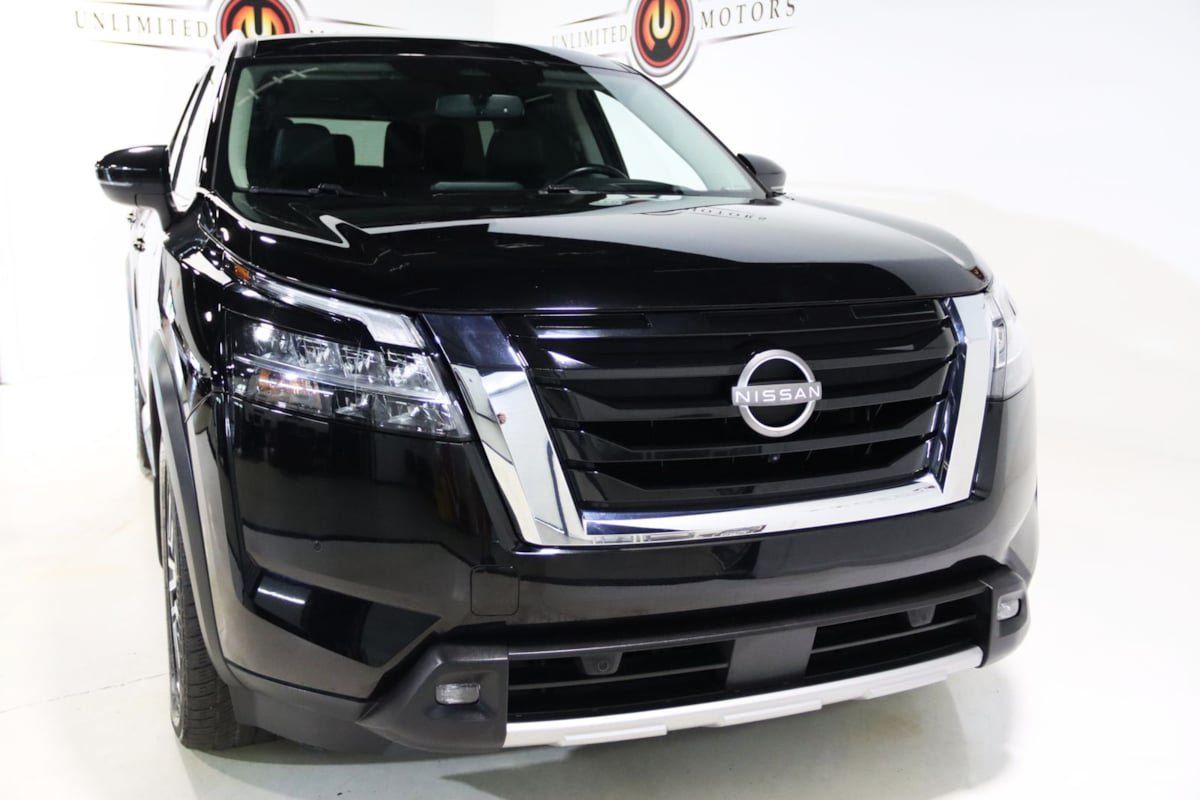 Used 2022 Nissan Pathfinder Platinum AWD/4WD image 24