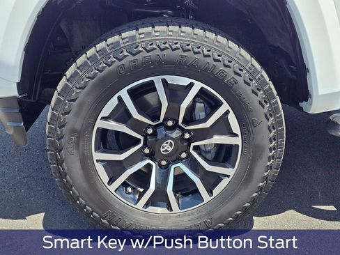 Used 2021 Toyota Tacoma TRD Sport AWD/4WD image 9