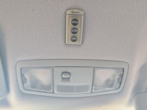 Used 2012 Mitsubishi Lancer GT FWD image 21