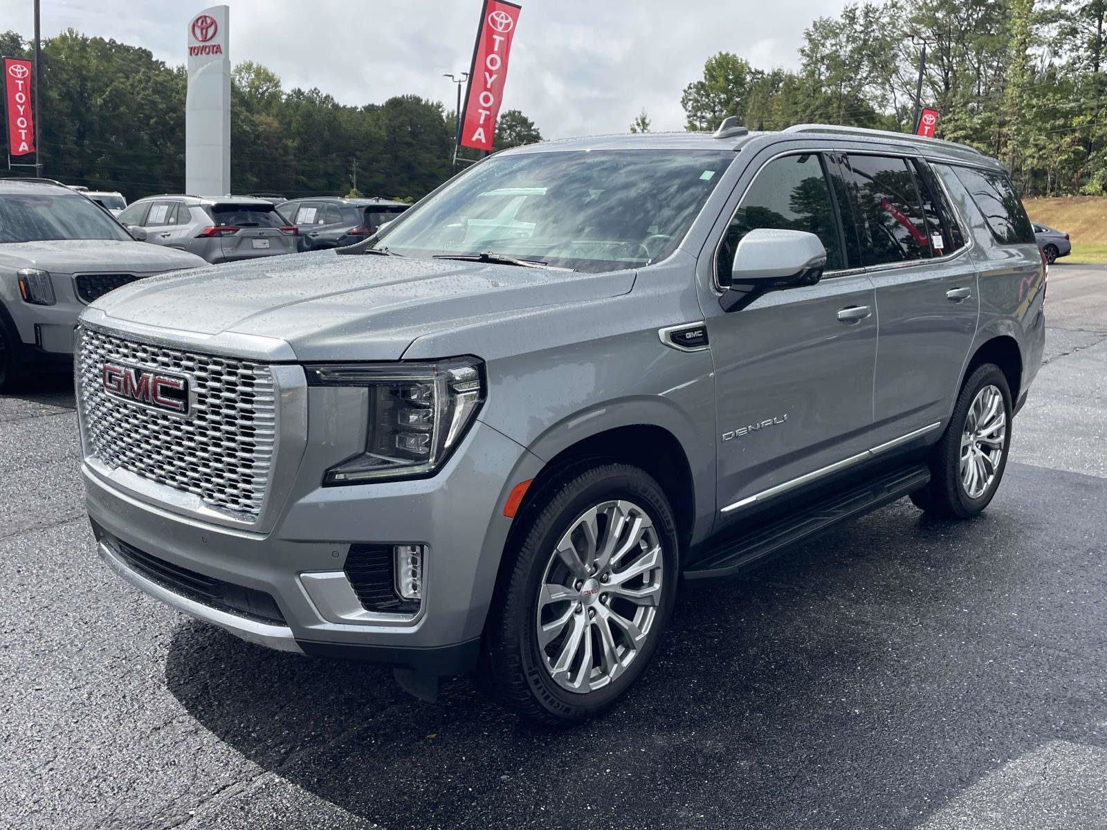 Used 2024 GMC Yukon Denali w/ Max Trailering Package AWD/4WD image 5
