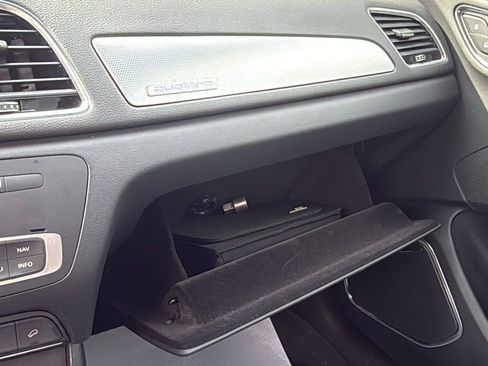 Used 2016 Audi Q3 2.0T Prestige AWD/4WD image 17
