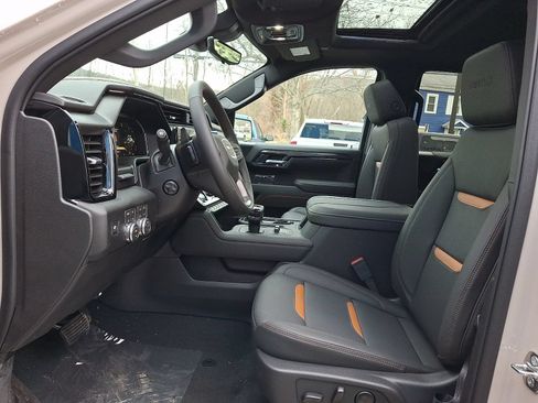 New 2026 GMC Sierra 1500 AT4 w/ AT4 Premium Package AWD/4WD image 13