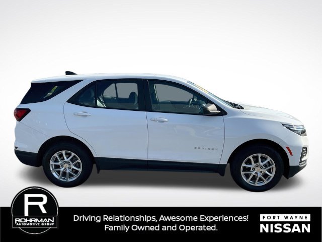Used 2022 Chevrolet Equinox LS AWD/4WD image 32