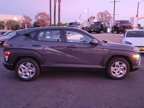 Used 2026 Hyundai Kona SE FWD image 7