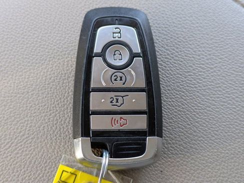 Used 2024 Ford Expedition Max Limited image 26