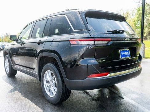 Used 2023 Jeep Grand Cherokee Laredo w/ Luxury Tech Group I AWD/4WD image 8