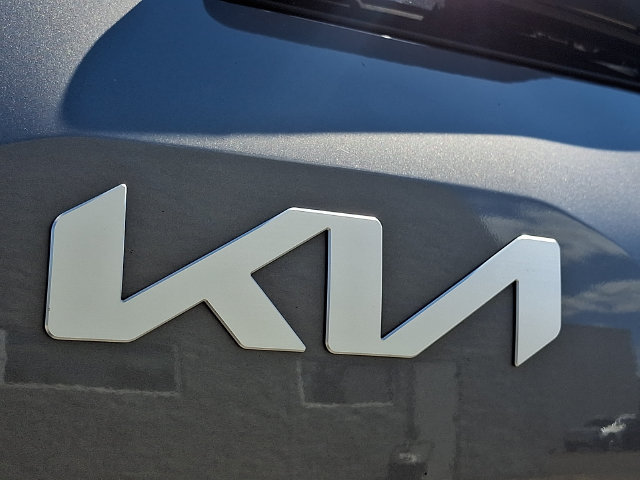 Used 2024 Kia Telluride LX FWD image 28