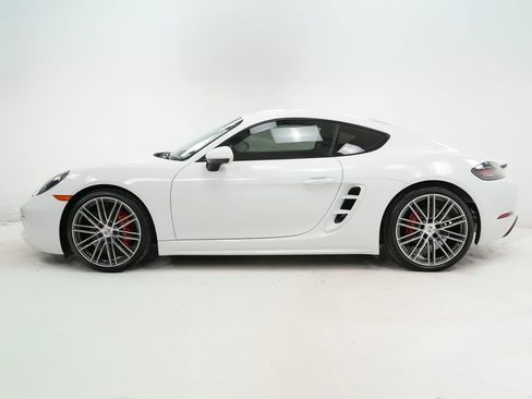 Used 2025 Porsche 718 Cayman S w/ Premium Package RWD image 2
