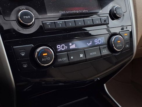 Used 2013 Nissan Altima 2.5 SL image 24