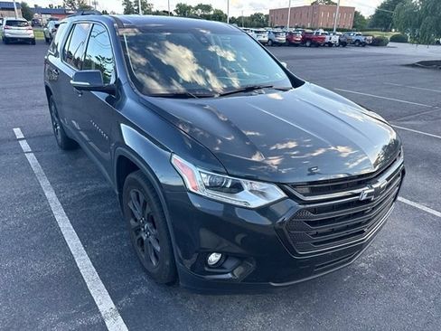 Used 2020 Chevrolet Traverse RS w/ LPO, Floor Liner Package AWD/4WD image 3