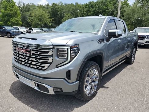 Used 2024 GMC Sierra 1500 Denali w/ Denali Reserve Package AWD/4WD image 2