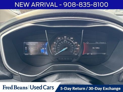 Used 2017 Ford Fusion SE w/ Fusion SE Technology Package image 13