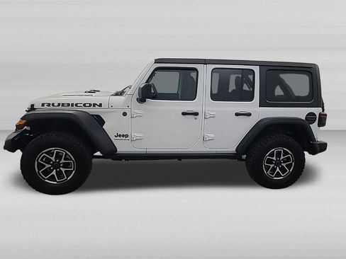 Used 2025 Jeep Wrangler Unlimited Rubicon AWD/4WD image 7