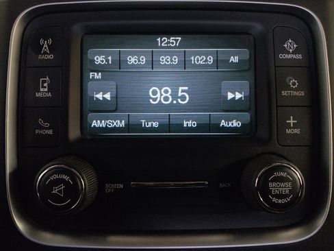 Used 2017 RAM 1500 Express AWD/4WD image 25