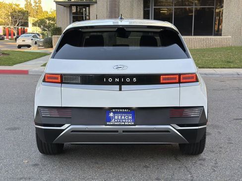 Used 2024 Hyundai Ioniq 5 SEL image 5