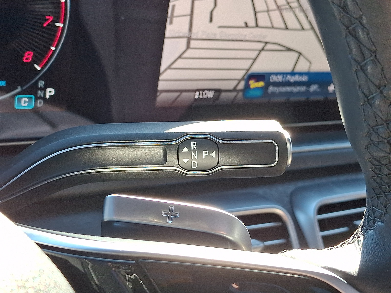 Used 2024 Mercedes-Benz GLE 350 4MATIC image 18