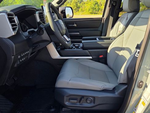 New 2026 Toyota Tundra SR5 AWD/4WD image 5