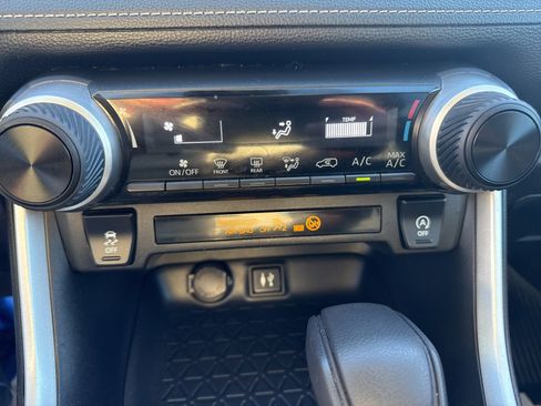 Certified 2019 Toyota RAV4 LE w/ Carpet Mat Package image 26