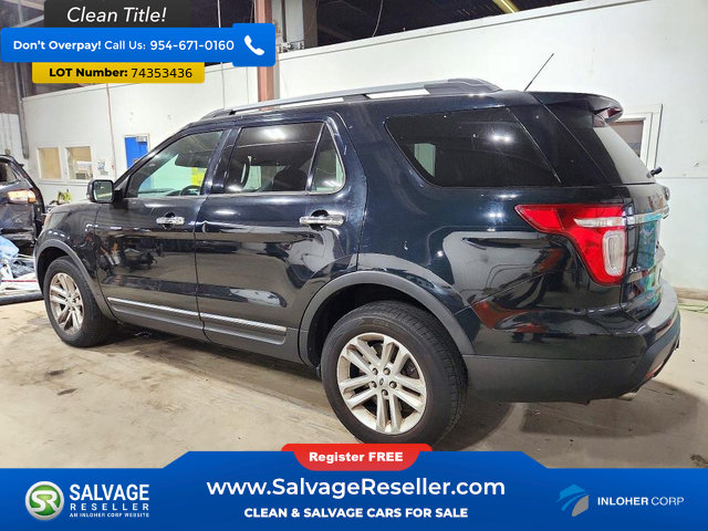 Used 2014 Ford Explorer XLT w/ Equipment Group 202A AWD/4WD image 3