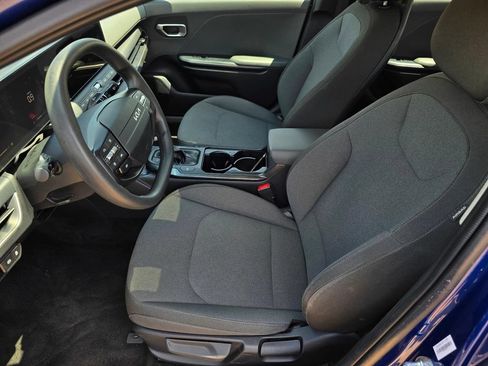 Used 2025 Kia K4 FWD image 27